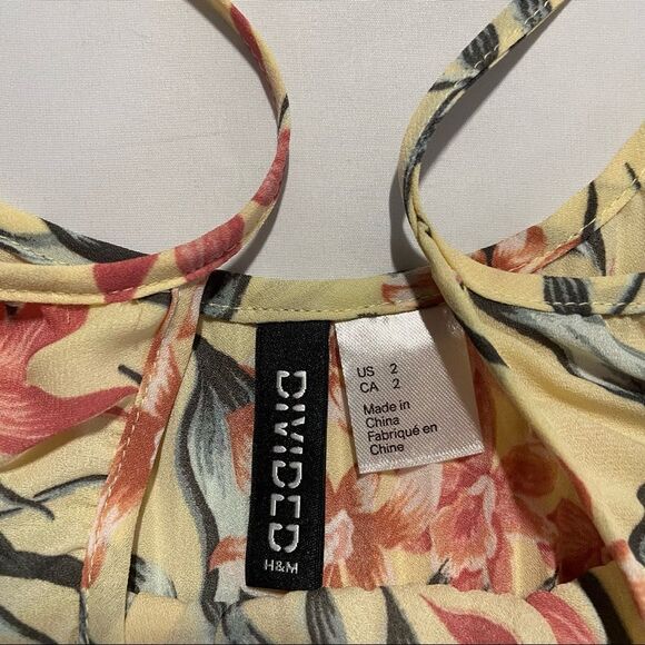 Divided by H&M Floral Pleated Flare Cami Tank Top - Picture 4 of 8